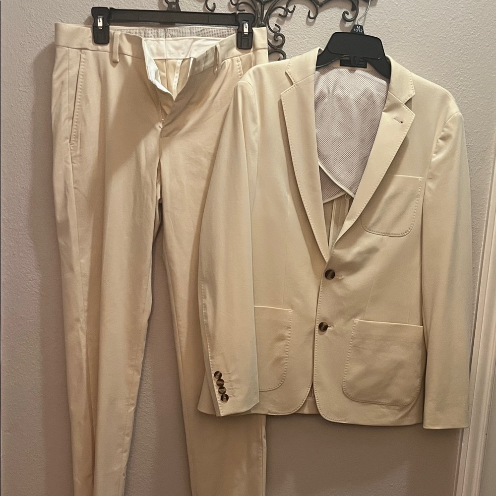 Murano Men's Cream Suit Set